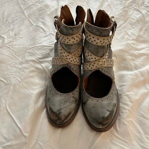 Freebird Saphire Boots